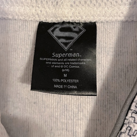 Superman size medium zippered hoodie. - Picture 2 of 7